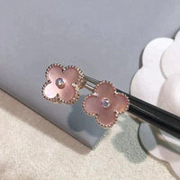 [Aethel jewelry]CLOVER MEDIUM 1 MOTIFS  PINK MOP DIAMOND EARRINGS