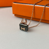 [Aethel jewelry]CONSTANCE BLACK PEDANT PINK GOLD NECKLACE