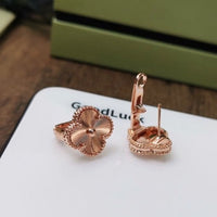 [Aethel jewelry]CLOVER MEDIUM STUD EARRINGS